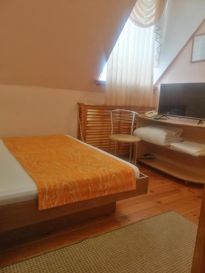 Gostiniy Dvor Non-Stop 호텔 헤르손 외부 사진